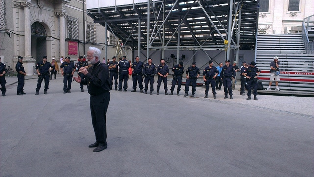 9412776439_80b5ea265e_z