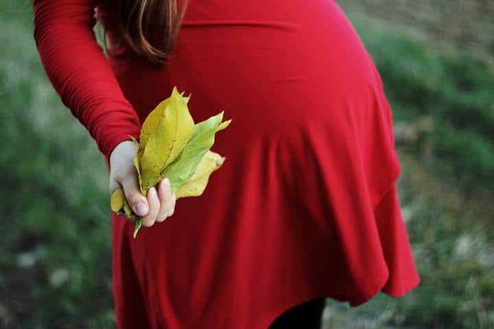 mom with baby bump