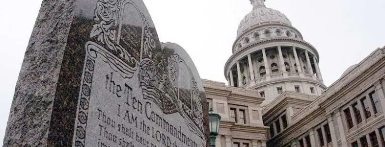 ten commandments outside public building