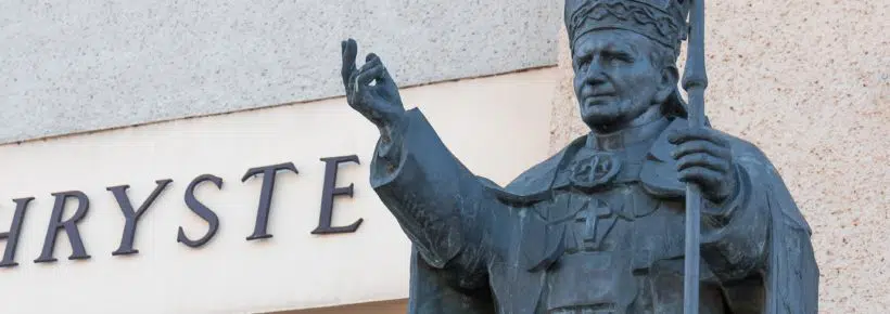 statue of pope saint john paul ii