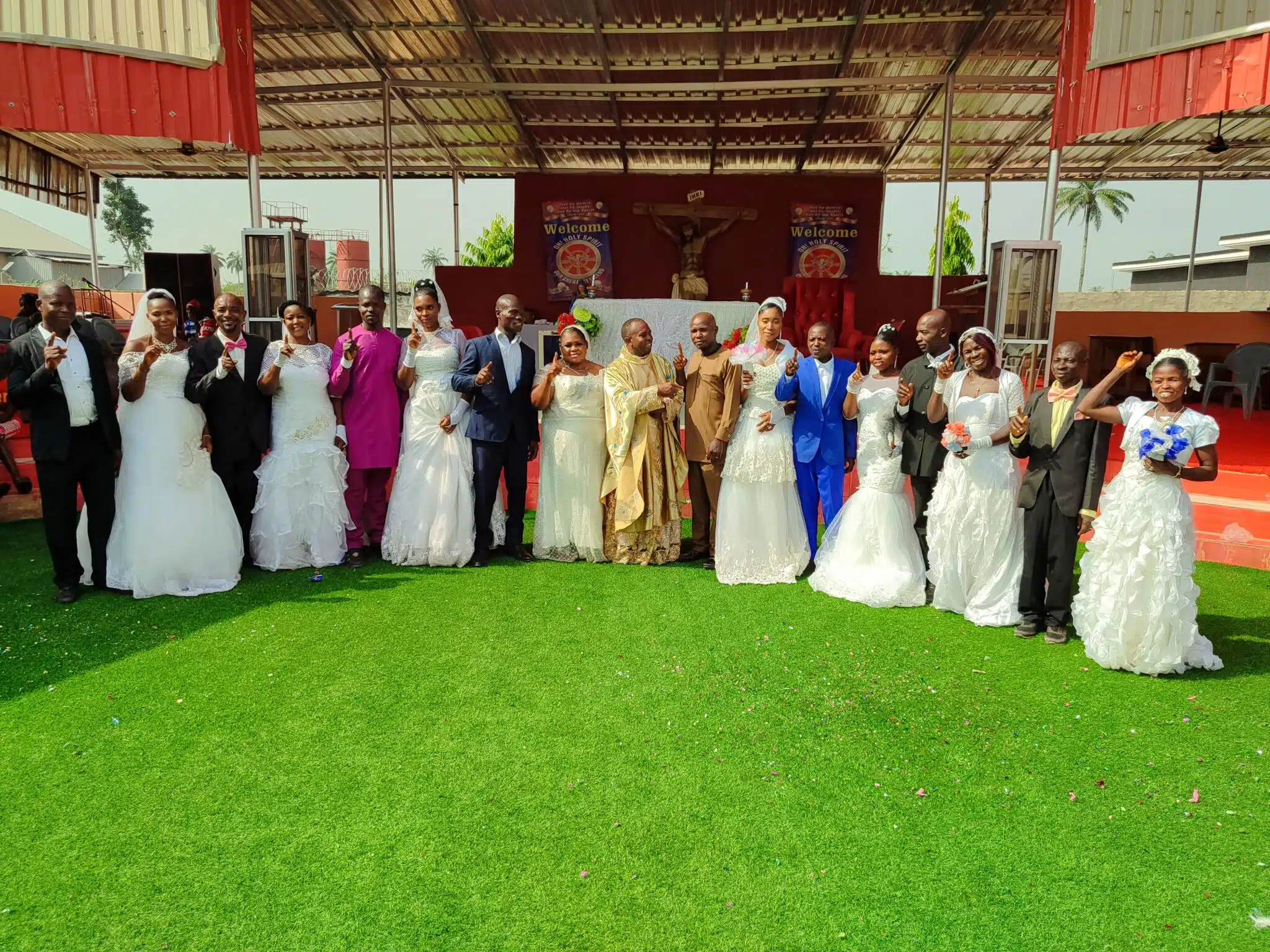 8 cohabiting couples in nigeria got married